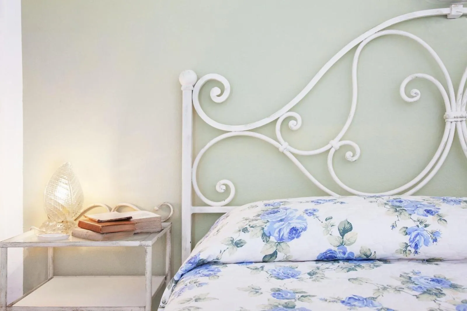 Bed in Villa la Fonte