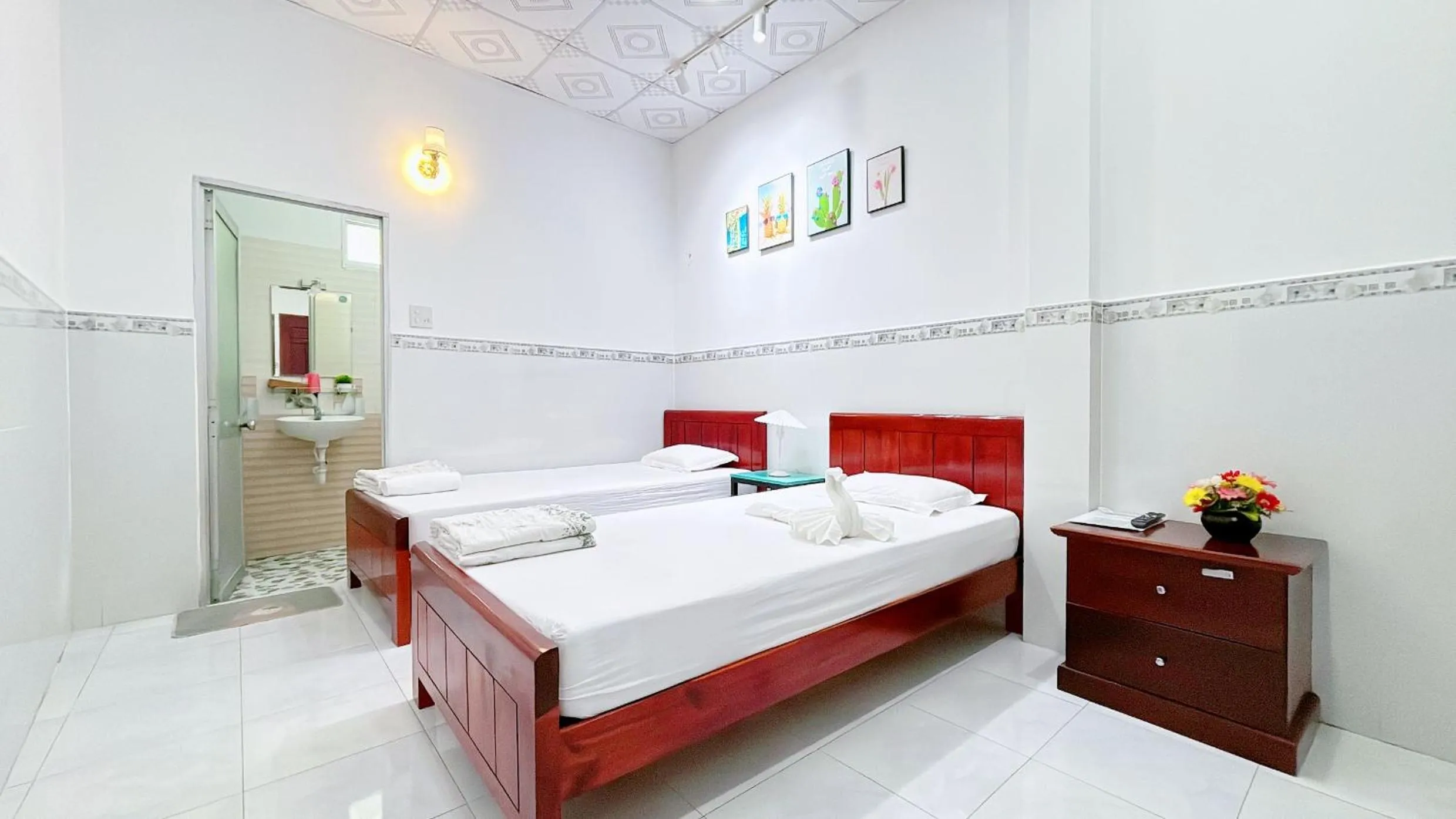 Bedroom, Bed in Quoc Dinh Guest House