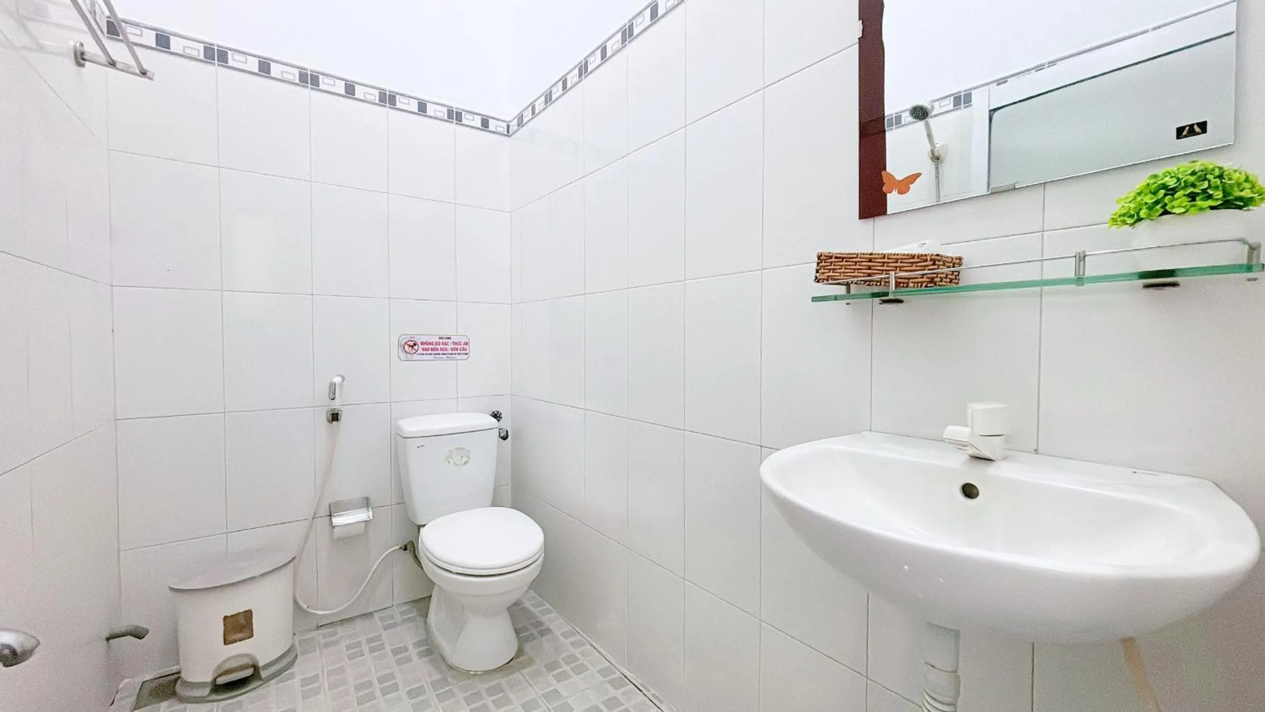 Bathroom in Quoc Dinh Guest House