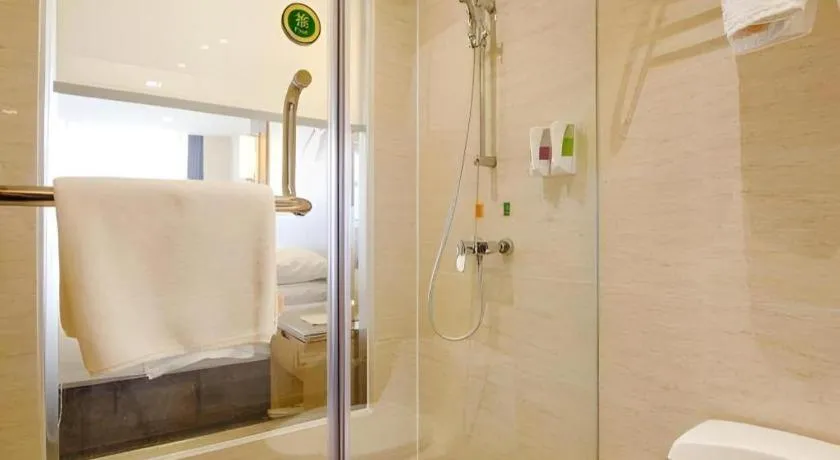 Vienna Hotel Zhengzhou East High-Speed Railway Station