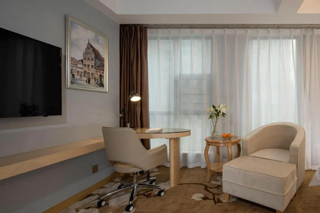 Vienna Hotel Yueyang East Station