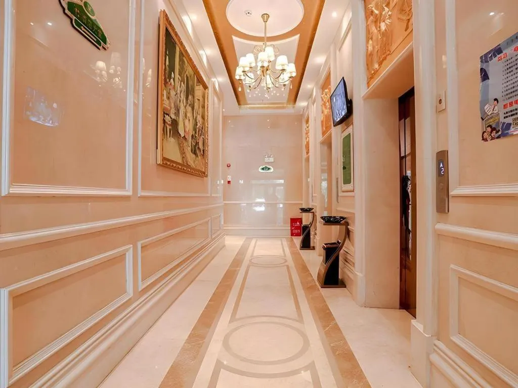 Vienna Hotel Yueyang East Station