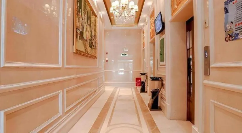 Vienna Hotel Yueyang East Station