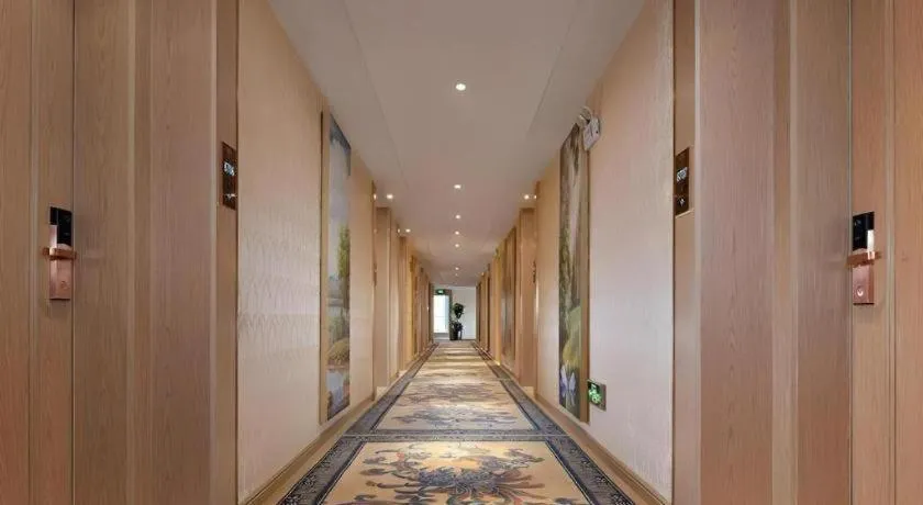 Vienna Hotel Yueyang East Station