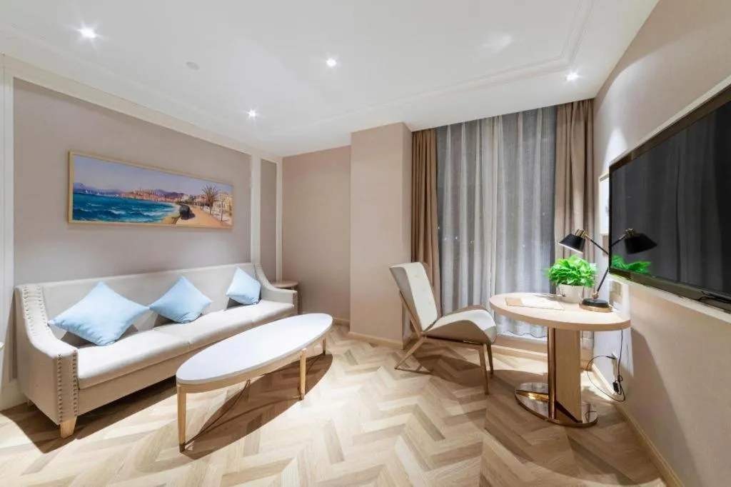 Vienna Hotel Chongqing West Station Square