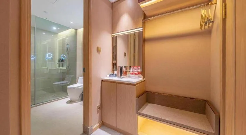 Vienna Hotel Chongqing West Station Square