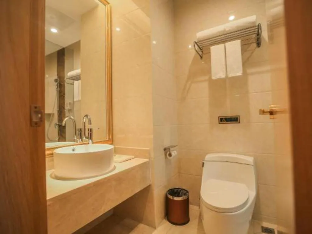 Vienna Hotel Chengdu North Railway Station North Square Wukuaishi Metro Station