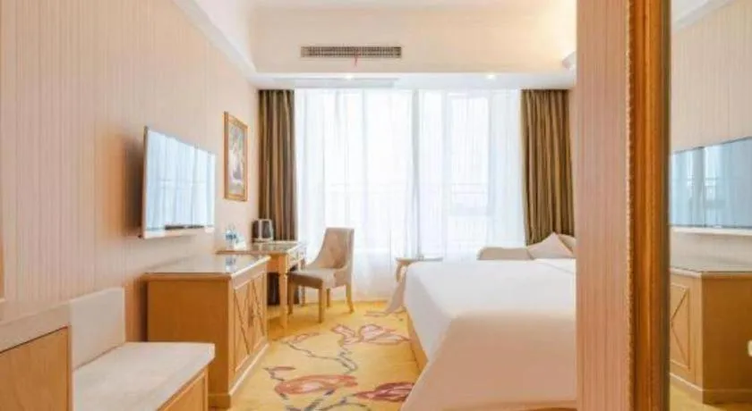 Bed in Vienna Hotel Chengdu North Railway Station North Square Wukuaishi Metro Station