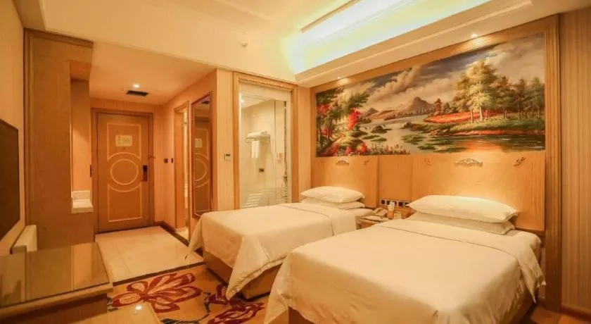 Bed in Vienna Hotel Chengdu North Railway Station North Square Wukuaishi Metro Station