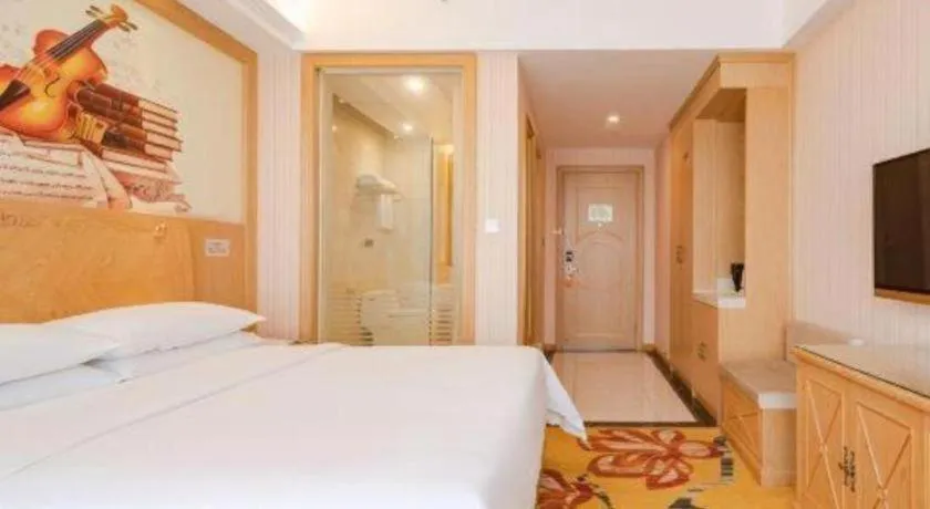 Bed in Vienna Hotel Chengdu North Railway Station North Square Wukuaishi Metro Station