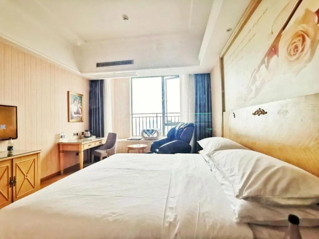 Bed in Vienna Hotel Chengdu North Railway Station North Square Wukuaishi Metro Station