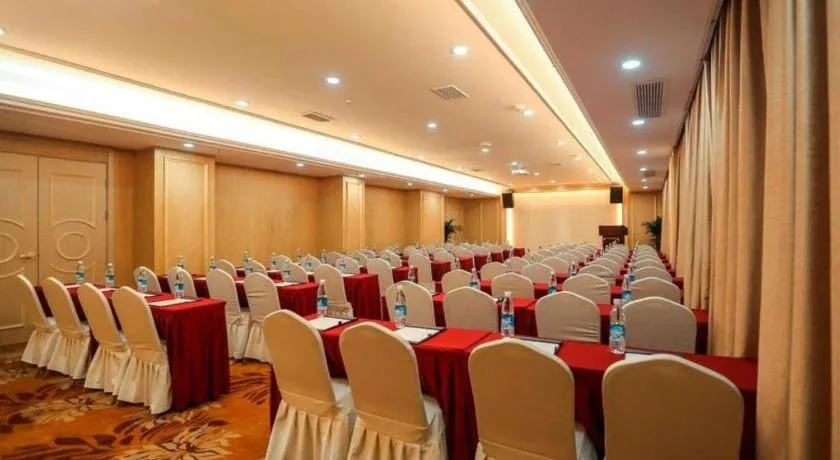 Vienna Hotel Chengdu North Railway Station North Square Wukuaishi Metro Station