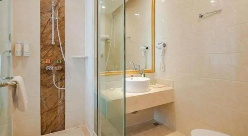 Vienna Hotel Chengdu North Railway Station North Square Wukuaishi Metro Station