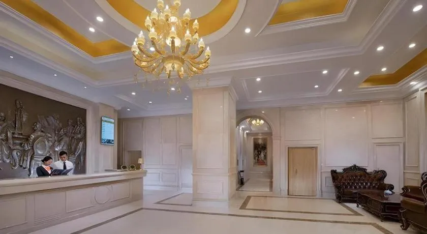 Vienna Hotel Chengdu North Railway Station North Square Wukuaishi Metro Station