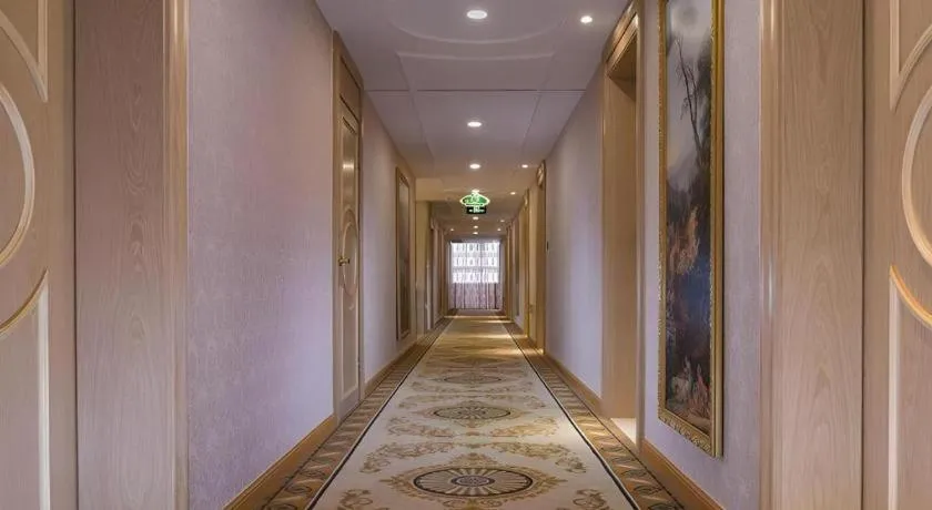 Vienna Hotel Chengdu North Railway Station North Square Wukuaishi Metro Station