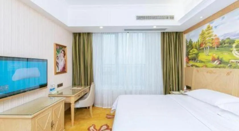 Bed in Vienna Hotel Chengdu North Railway Station North Square Wukuaishi Metro Station