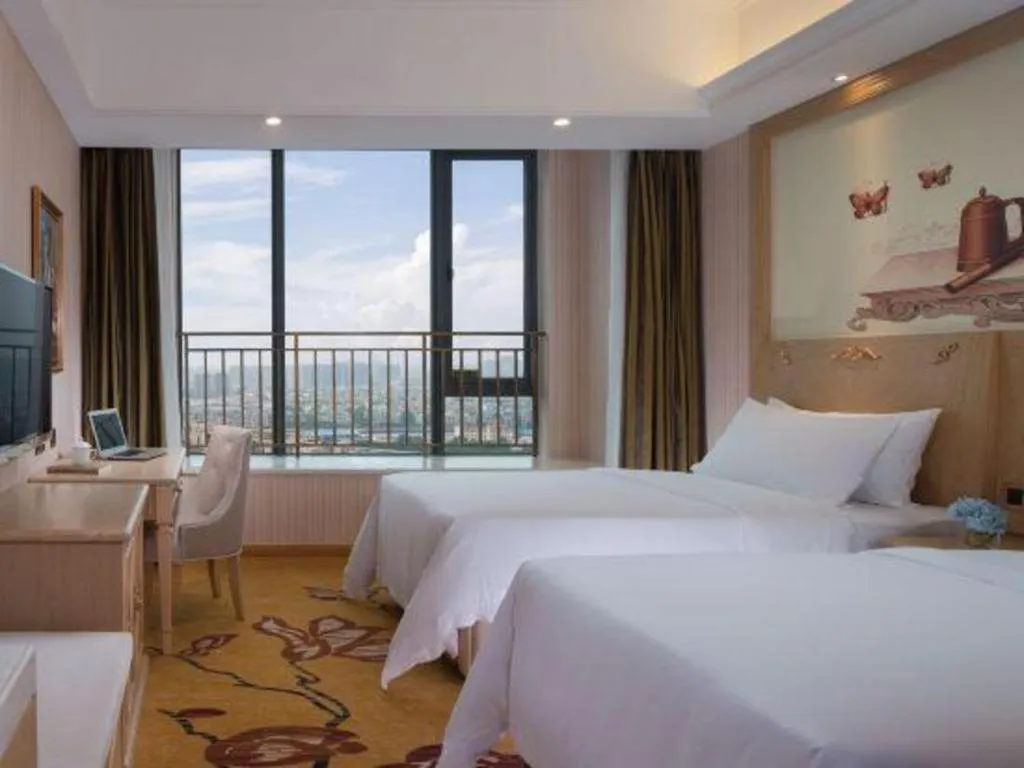 Bed in Vienna Hotel Chengdu North Railway Station North Square Wukuaishi Metro Station