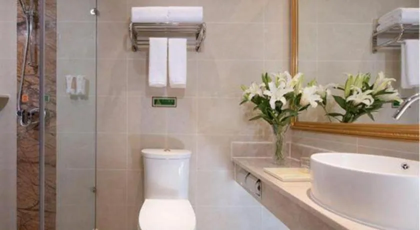 Vienna Hotel Chengdu North Railway Station North Square Wukuaishi Metro Station