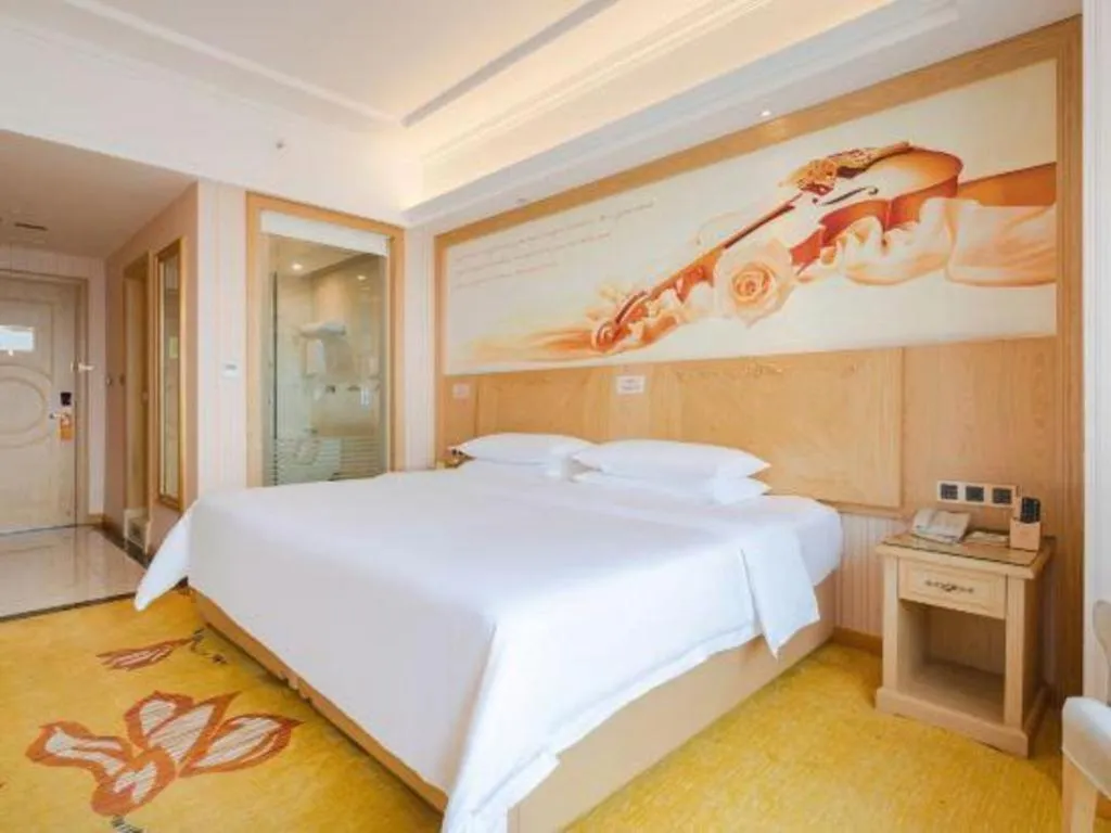 Bed in Vienna Hotel Chengdu North Railway Station North Square Wukuaishi Metro Station