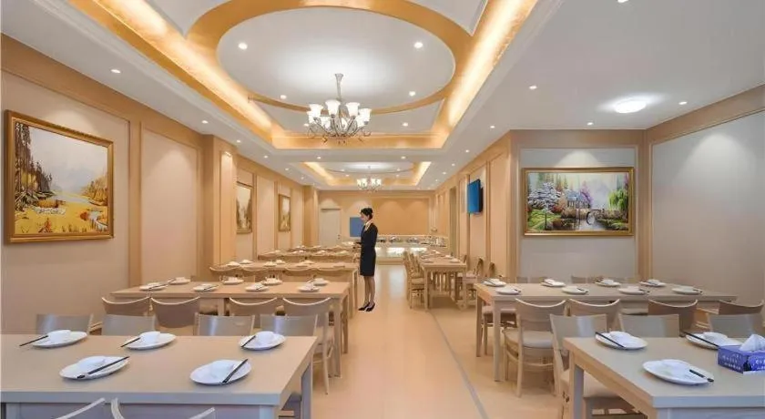 Vienna Hotel Yuxi Hongta Avenue High-Speed Railway Station