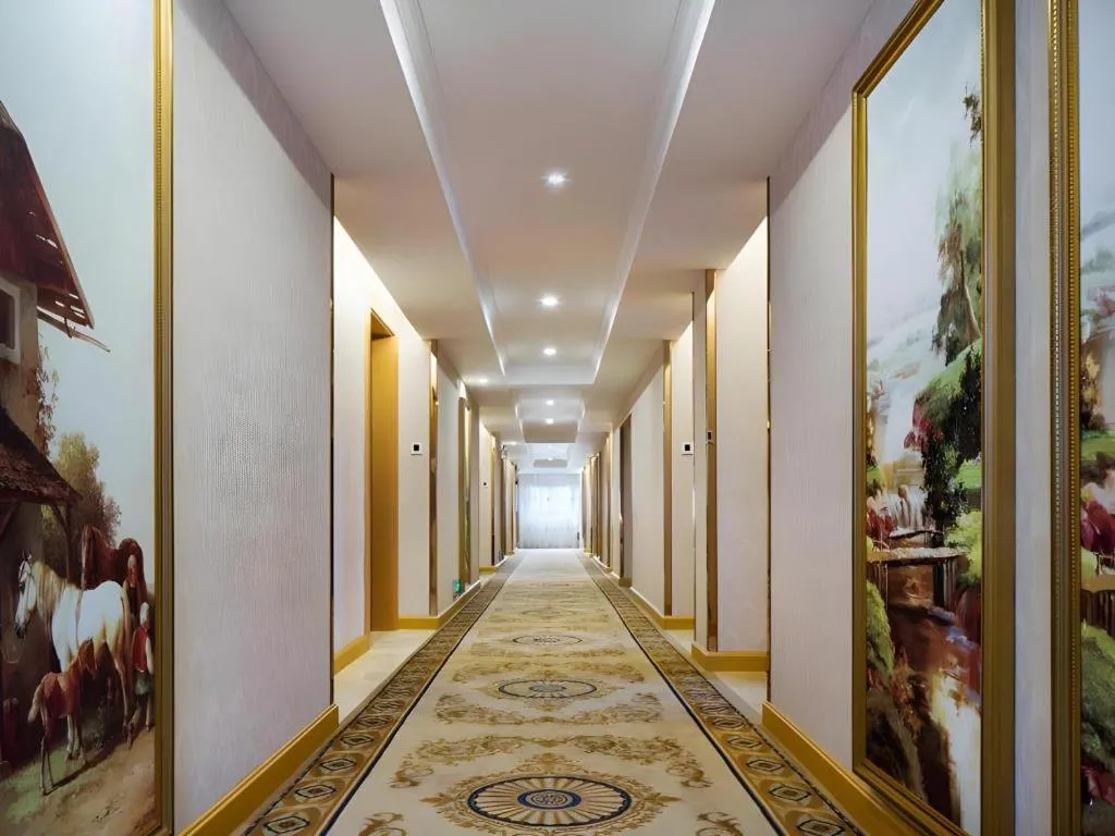 Vienna Hotel Guangdong Huidong Herung Pedestrian Street