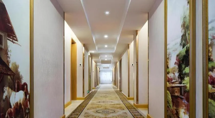 Vienna Hotel Guangdong Huidong Herung Pedestrian Street