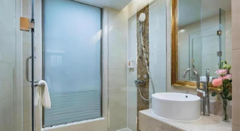 Vienna Hotel Guangdong Huidong Herung Pedestrian Street