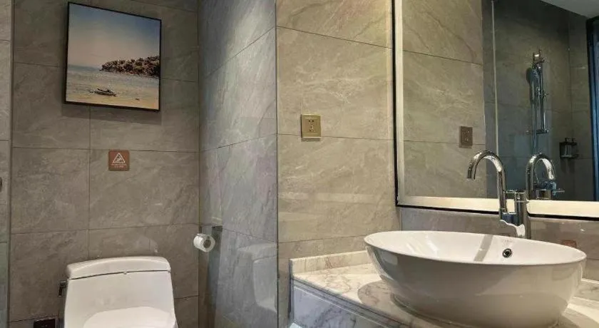 Vienna Hotel Lincang New Asia Pacific Times Square