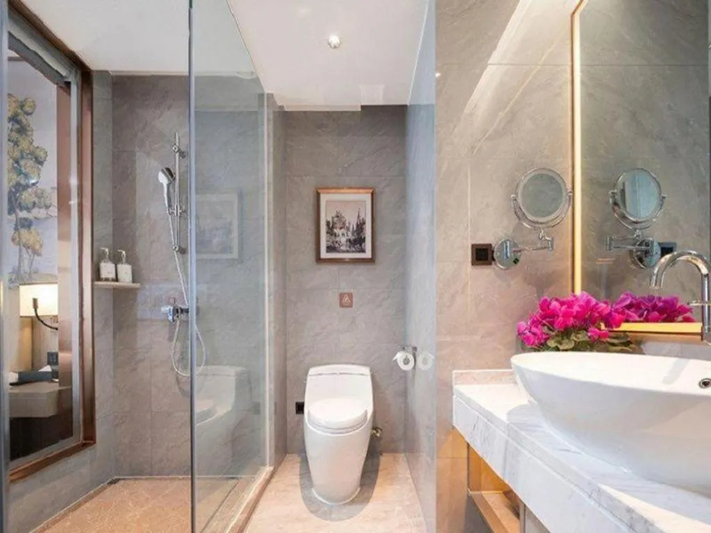 Vienna Hotel Lincang New Asia Pacific Times Square