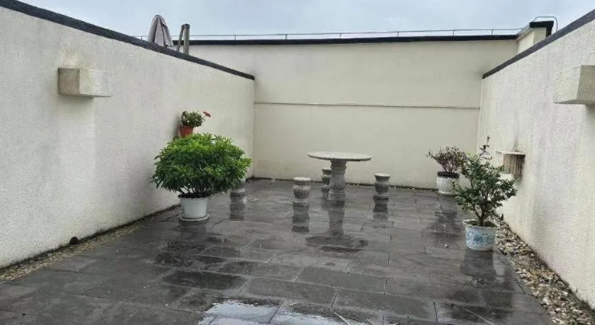 Vienna Hotel Lincang New Asia Pacific Times Square