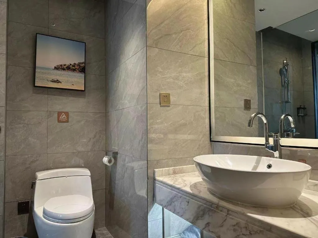 Vienna Hotel Lincang New Asia Pacific Times Square