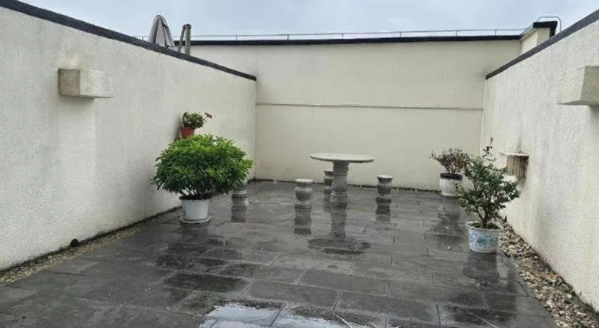 Vienna Hotel Lincang New Asia Pacific Times Square