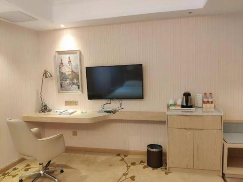 Vienna Hotel Guangxi Zhongshan Central Plaza West High-Speed Railway Station