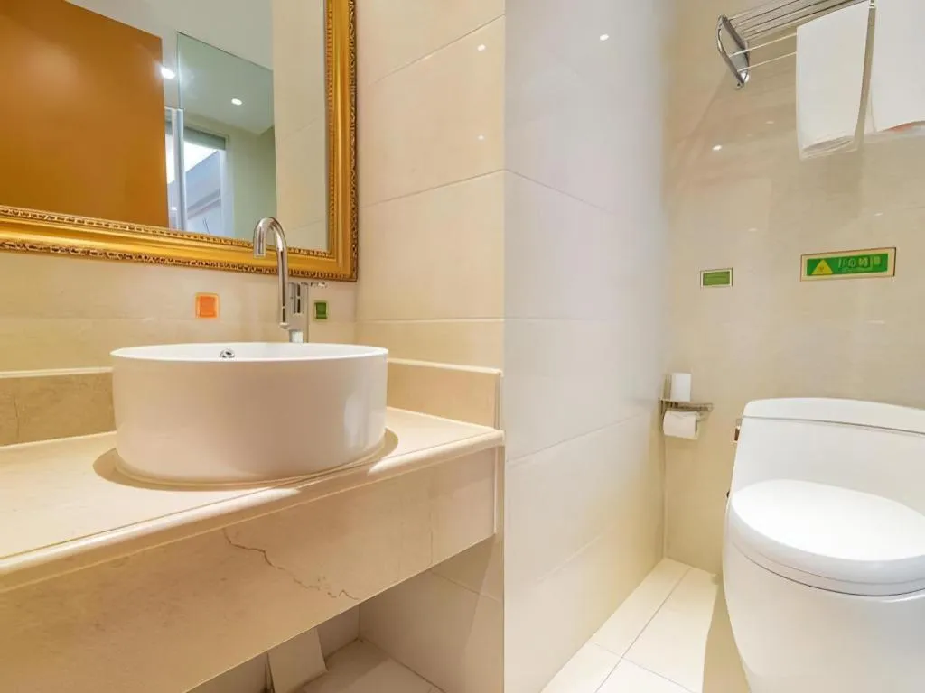 Vienna Hotel Hubei Jinzhou Jianli Jiangcheng