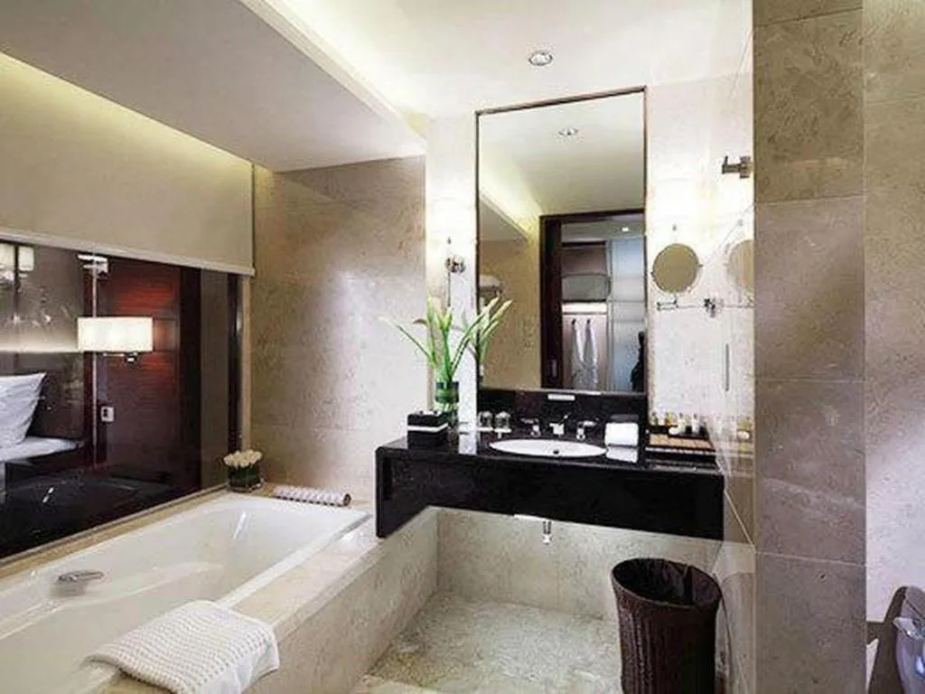 Bed in Venus Royal Hotel Shenzhen International Exhibition Center