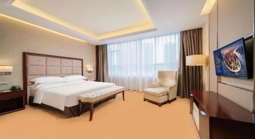 Bed in Venus Royal Hotel Shenzhen International Exhibition Center