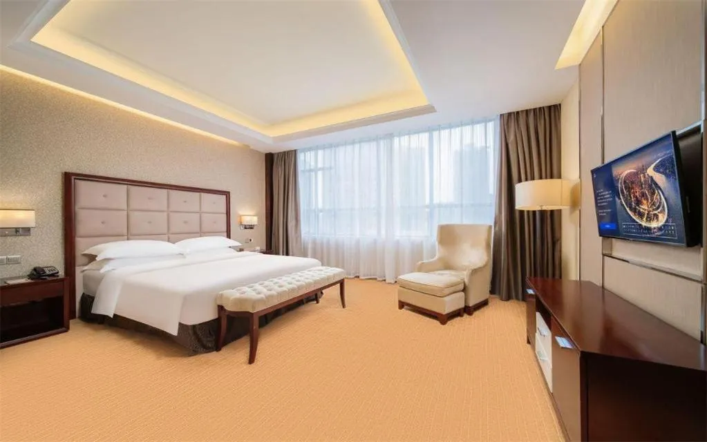 Bed in Venus Royal Hotel Shenzhen International Exhibition Center