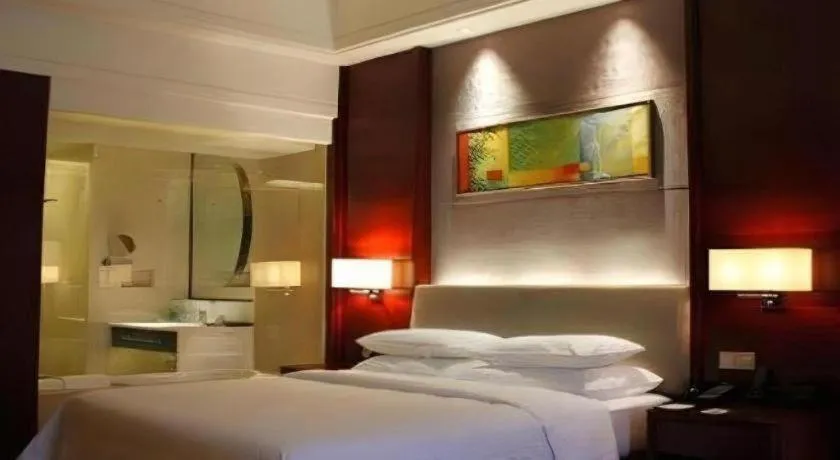 Bed in Venus Royal Hotel Shenzhen International Exhibition Center