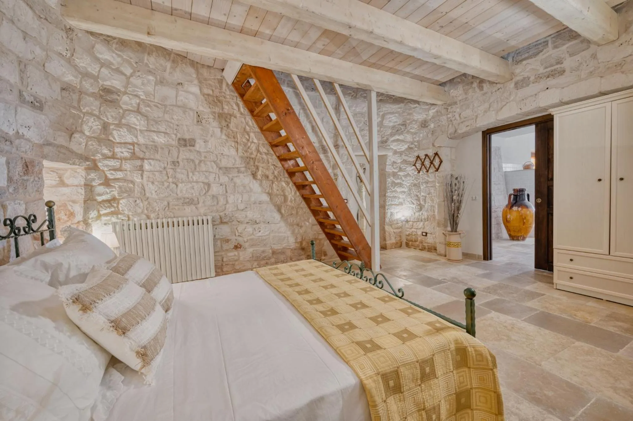 Bed in Trulli D'autore