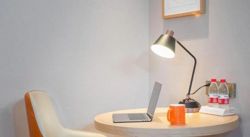 Vienna Hotel Tianjin Chentangzhuang Metro Station