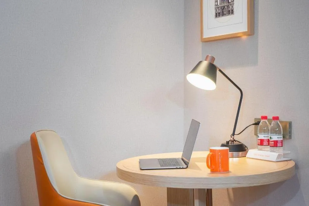 Vienna Hotel Tianjin Chentangzhuang Metro Station