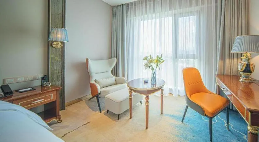 Vienna Hotel Yunnan Maitreya Huquan