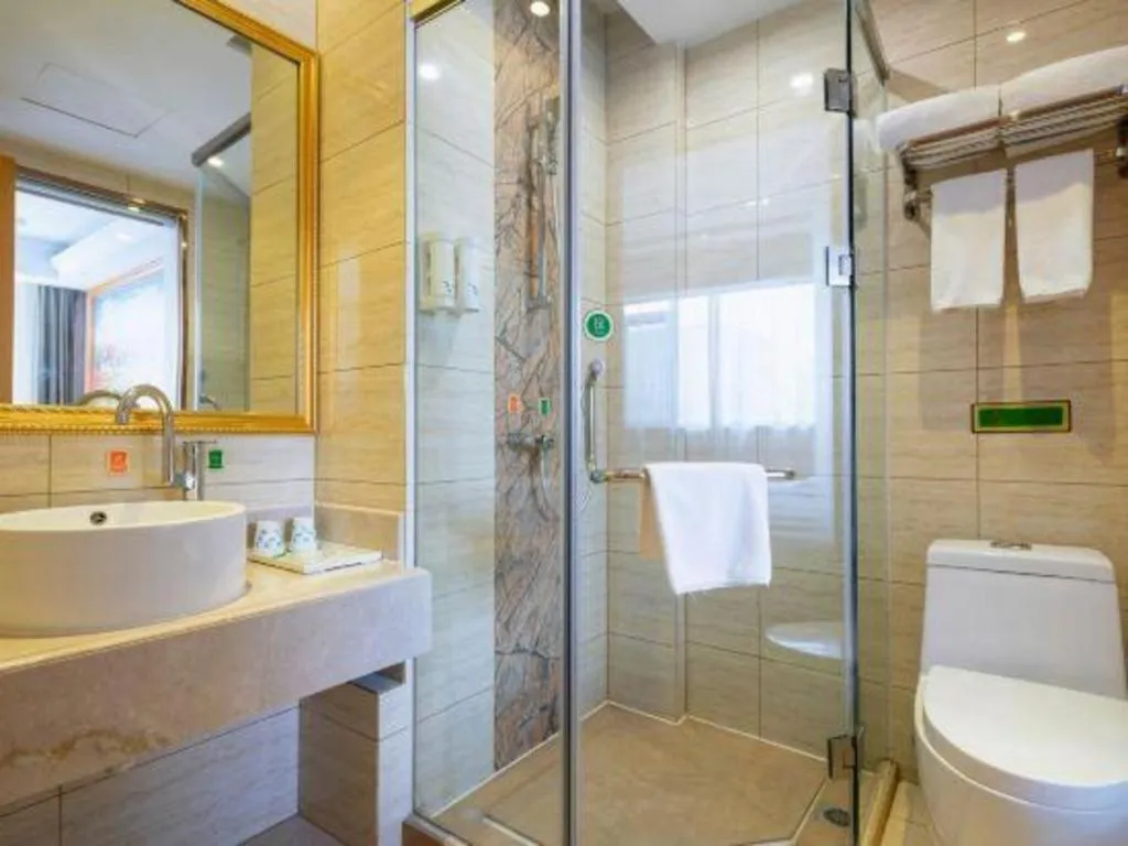 Vienna Hotel Tianjin 5th Avenue Youyi Road Cultural Center Metro Station