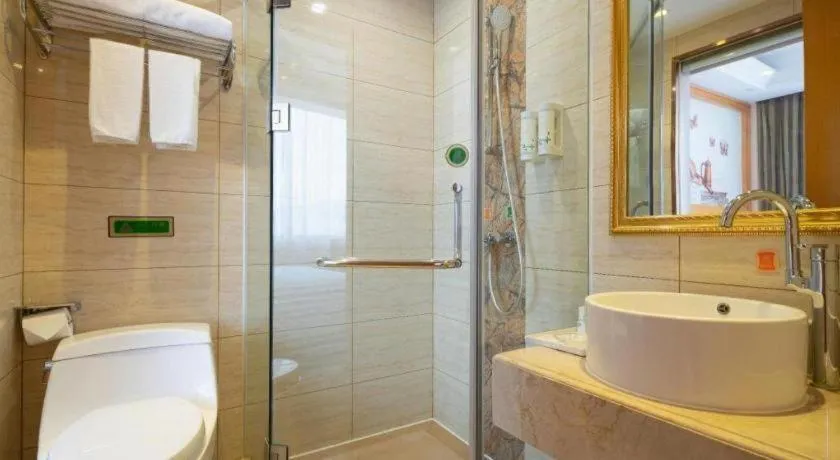 Vienna Hotel Tianjin 5th Avenue Youyi Road Cultural Center Metro Station