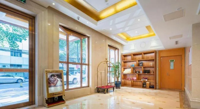 Vienna Hotel Tianjin 5th Avenue Youyi Road Cultural Center Metro Station