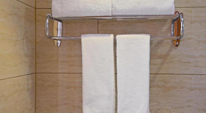 Vienna Hotel Tianjin 5th Avenue Youyi Road Cultural Center Metro Station