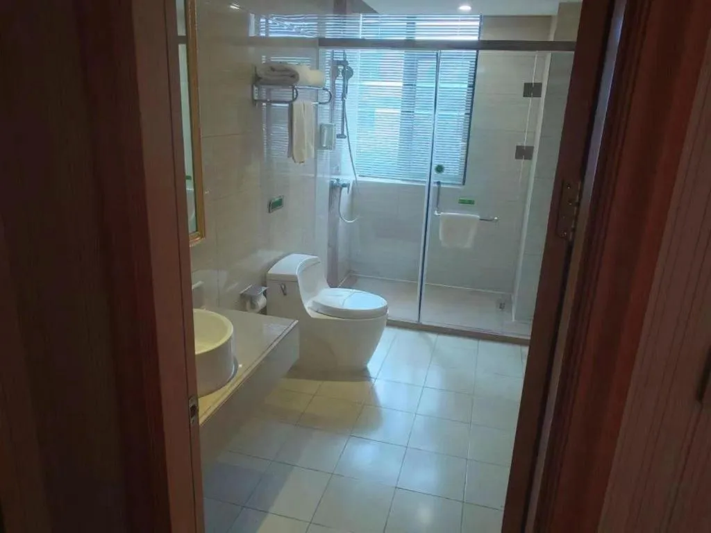 Vienna Hotel Tianjin 5th Avenue Youyi Road Cultural Center Metro Station