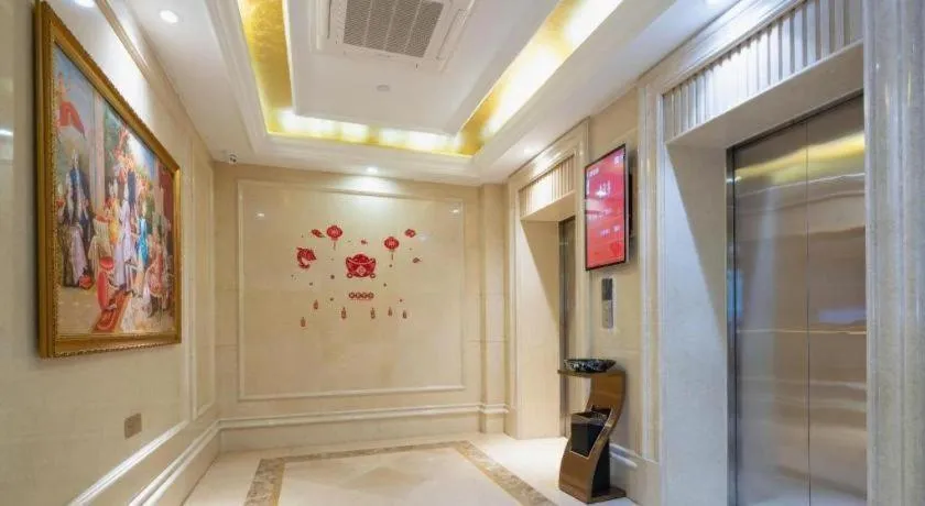 Vienna Hotel Tianjin 5th Avenue Youyi Road Cultural Center Metro Station