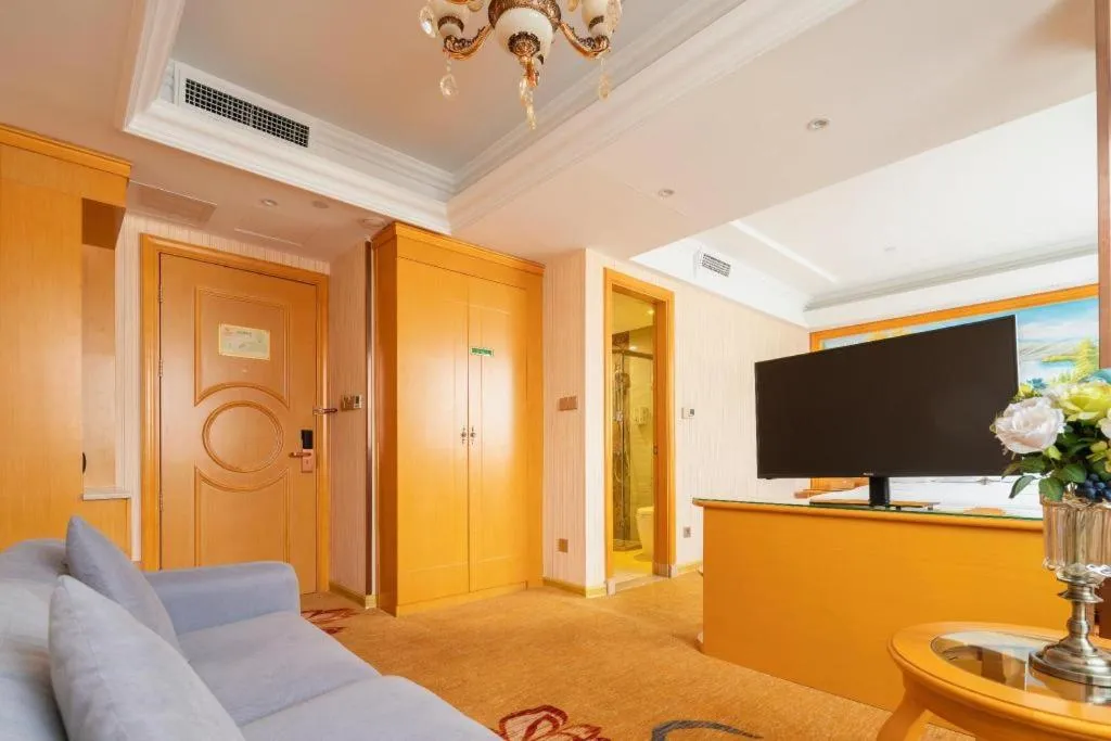 Vienna Hotel Tianjin 5th Avenue Youyi Road Cultural Center Metro Station