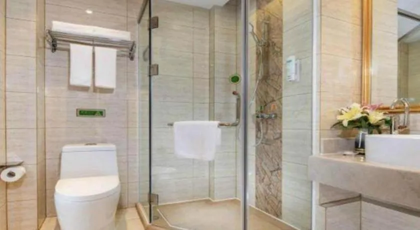 Vienna Hotel Tianjin 5th Avenue Youyi Road Cultural Center Metro Station